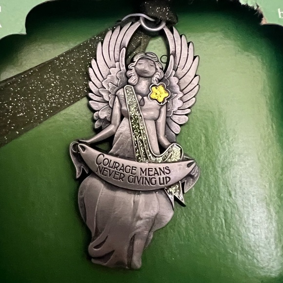 Gloria Duchin Inc Christmas Traditions Collectible Ornament ANGEL NIB USA - Picture 2 of 5